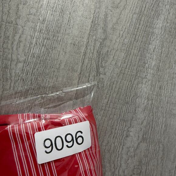 NHL Detroit Red Wings Polo Shirt Men's 2XL Red White Striped Hockey Preppy - Picture 8 of 8